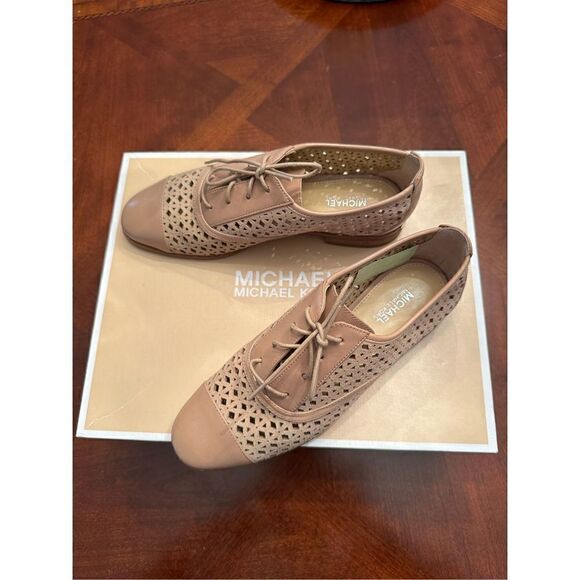 “MICHAEL Kors sunny lace up Vachetta leather  laser cut toe oxfords size 6 - Picture 6 of 7